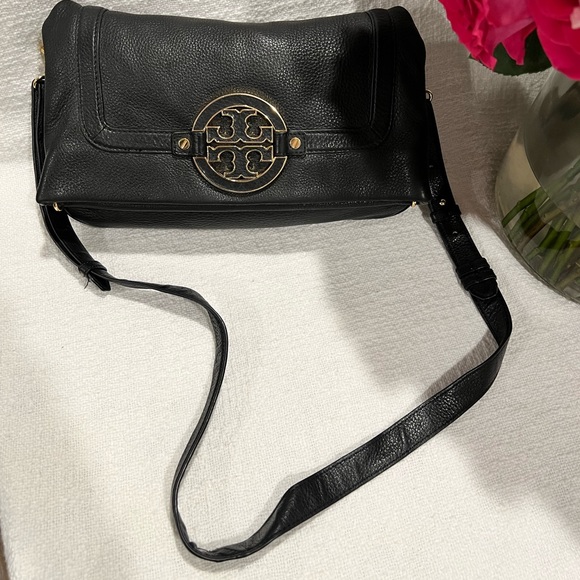 Tory Burch Handbags - Beautiful Tory Burch Amanda Fold-Over Messenger Bag in large size